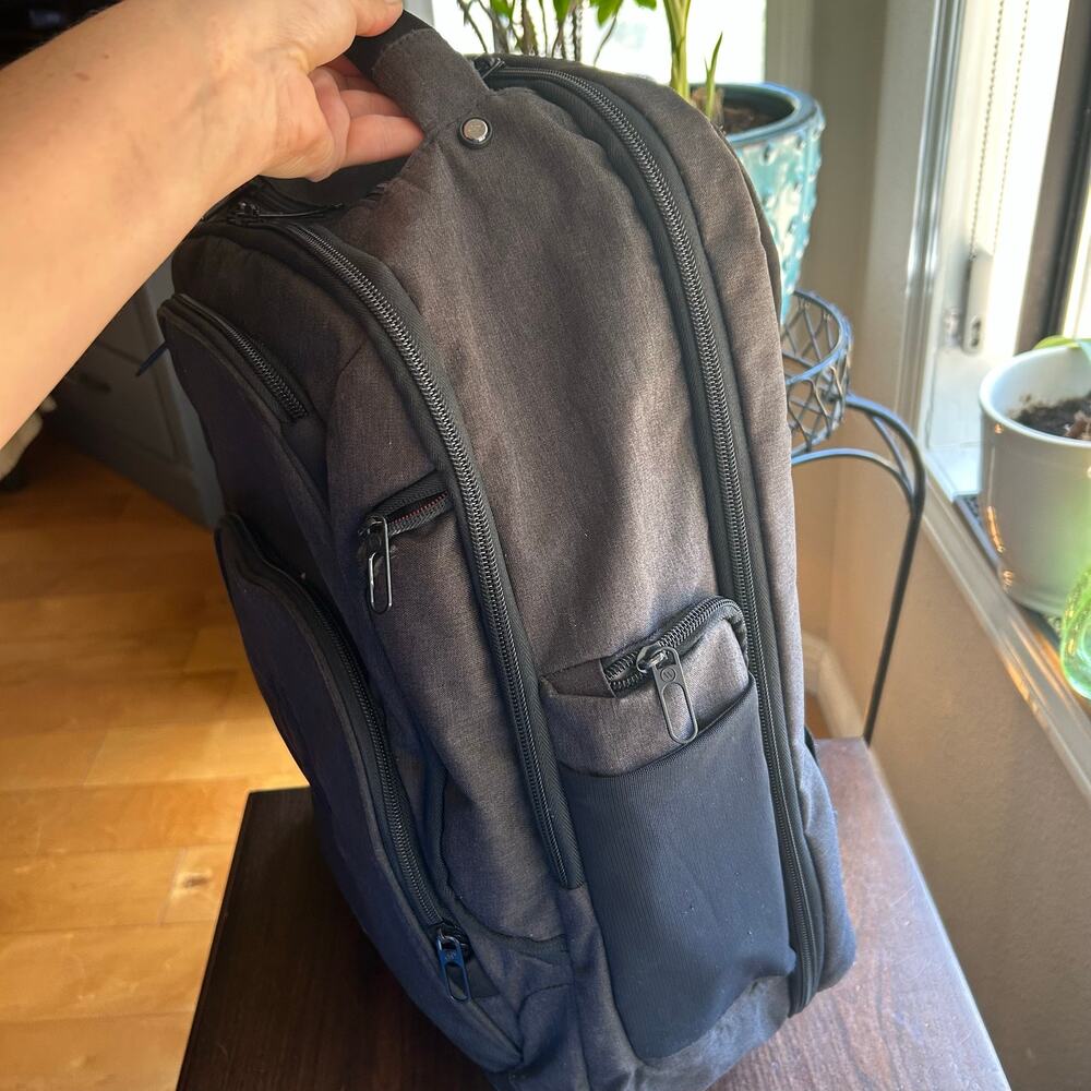elleven Rutter TSA 17" Computer Backpack - Black - Picture 6 of 13